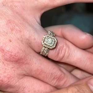 Zales Cushion Cut Bridal Set 1.5 carat Diamond Engagement Ring